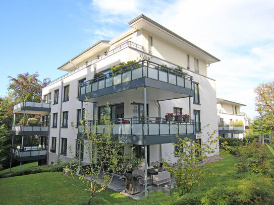 Moderne ETW mit Garten und Tiefgaragenstellplatz