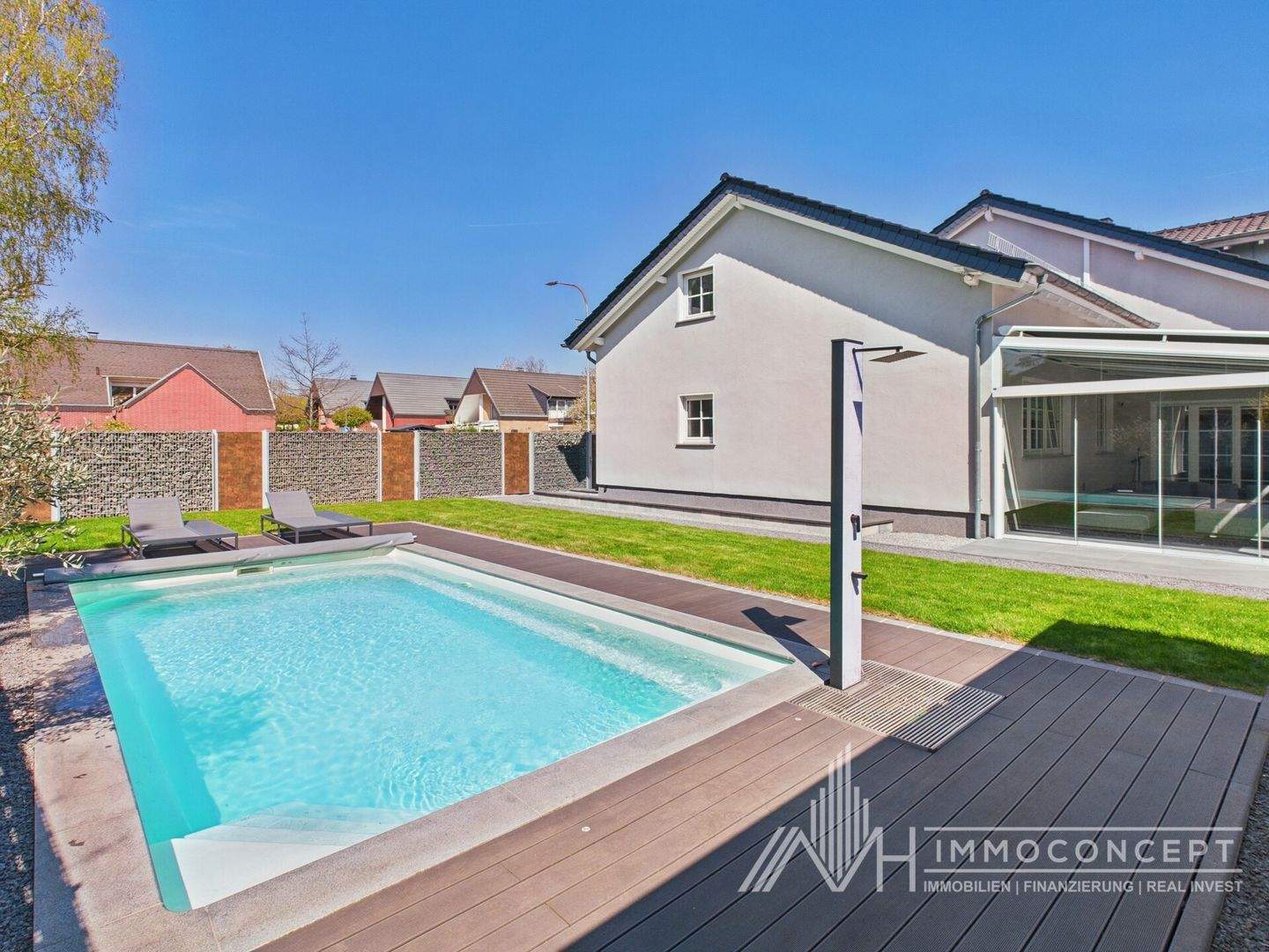 Exklusives EFH + ELW | 400m² Wohnfläche | 980m² Grundstück | Pool & Außenküche | saniert | Saarlouis