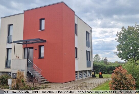 5-Zimmer-Einfamilienhaus mit Terrasse, Einbauküche, Fußbodenheizung und Stellplatz in 01279 Dresden