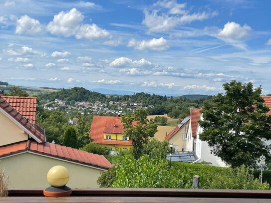 PROVISIONSFREI! BEZUGFREIES EINFAMILIENHAUS MIT AUSBAUPOTENTIAL UND BESTEN AUSSICHTEN...