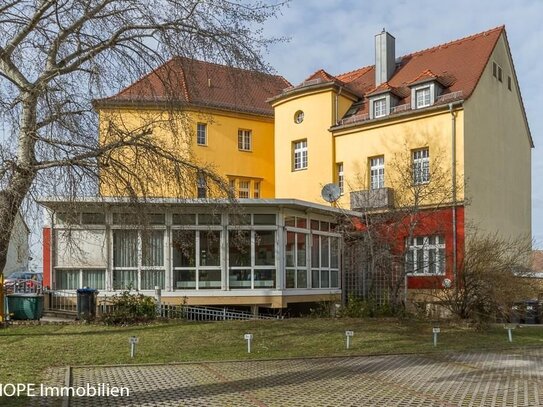 Hochwertig saniertes Wohn- und Geschäftshaus in Riesa (Mehrfamilienhaus)