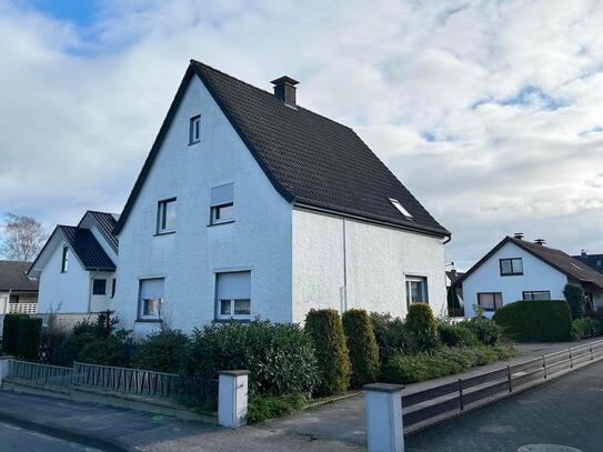 Kleines Haus mit Potential im Herzen von Heidenoldendorf!