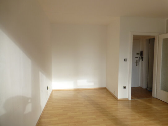 1-Zimmer Apartment mit Balkon - Nähe FH, Wöhrder Wiese und Innenstadt