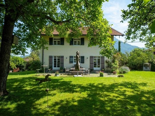 Historische Villa mit Traumgrundstück in idyllischer Lage