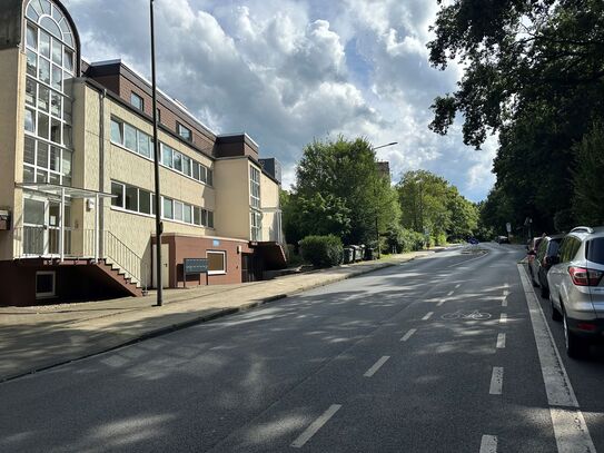 Schöne 2,5 Zimmer, 42 m2 Wohnung komplett möbliert zu vermieten in Bochum.