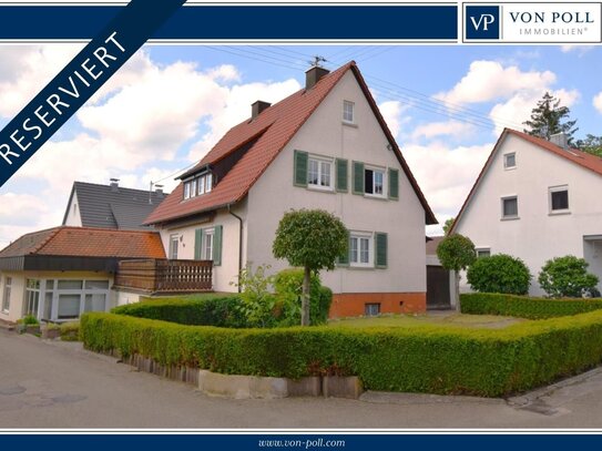 *reserviert* Vielseitiges Wohnhaus mit Einliegerwohnung, zwei Gärten und Garage