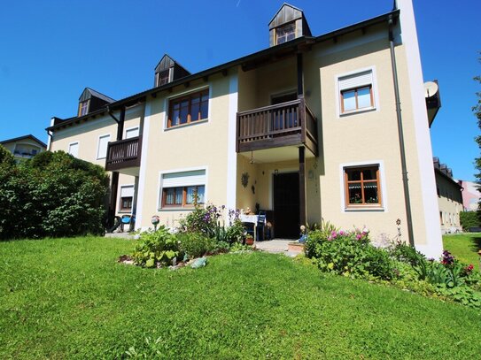 Tolle 2-Zi.-Wohnung mit Terrasse, Garten und TG-Stellplatz