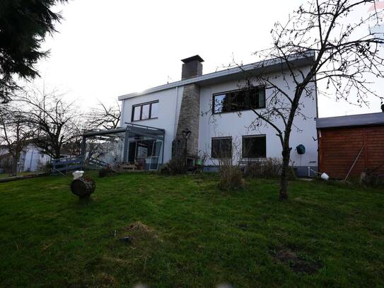Wundervolles Einfamilienhaus mit Wintergarten