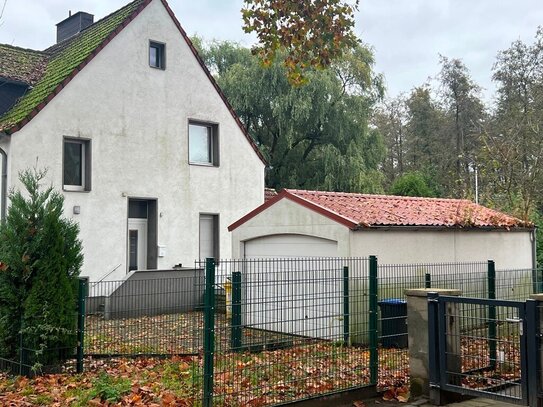 Reihenendhaus mit Garage und Gartenhaus