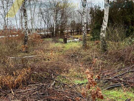 Großes Baugrundstück in Ländlicher Umgebung