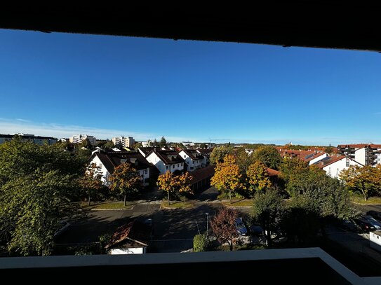 Frisch sanierte Wohnung mit Ausblick und großer Loggia