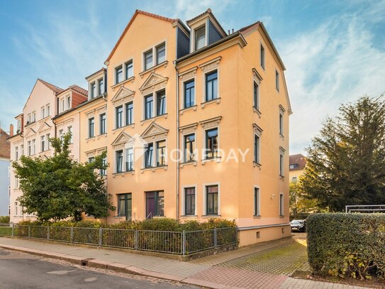 Helle 2-Zimmer-Wohnung im sanierten Gründerzeithaus: Mit eigenem Garten, Balkon und Stellplatz