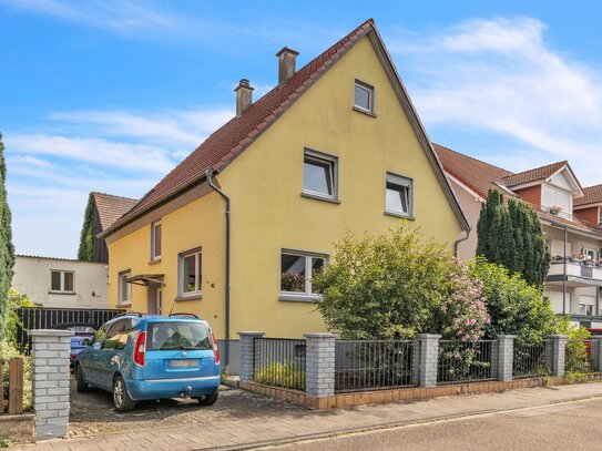 Freistehendes EFH mit Garage, Scheune und großem Garten in Staffort, Stutensee