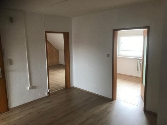 4 Zimmer DG Wohnung mit Balkon in Rosdorf