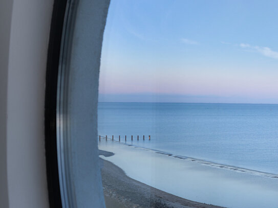 Nur Fliegen ist schöner! Penthouse-Wohnung direkt an der Ostsee in Traumlage