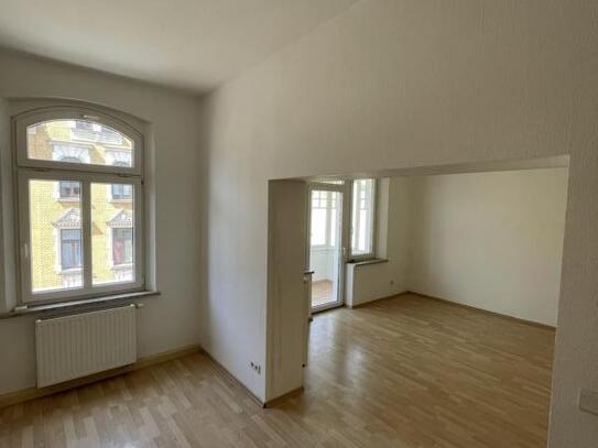 Objekt-Nr.: 37/24 - bezugsfreie 2-Zimmer-ETW im 2. OG mit Loggia, FBH und Wanne zentrumsnah in Plauen