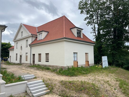 Repräsentatives Remisenhaus in exponierter Lage am Schweriner Schloßgarten mit vielfältiger Nutzung