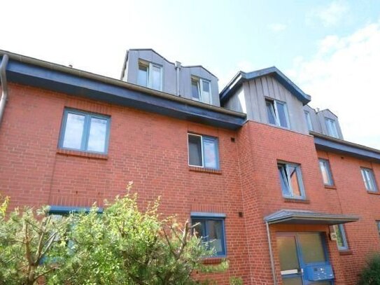 Tolle Dachgeschosswohnung mit Loggia & Carport-Stellplatz