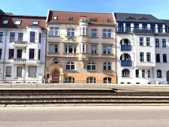 Sanierte 2 Zimmer Wohnung in Zentraler Lage von Stadtfeld