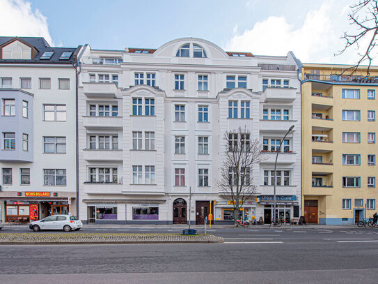 Tolle Gründerzeit-Kapitalanlage: VERMIETETE 2-Zimmer-Wohnung Nähe Kudamm - sehr gefragte Lage