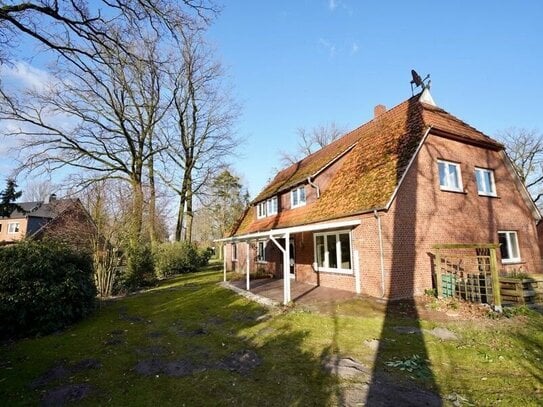 Einfamilienhaus in ruhiger Umgebung, mit großzügiger Wohnfläche und Garten!