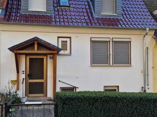 Reihenmittelhaus mit Platz für junge Familie und schönem Garten