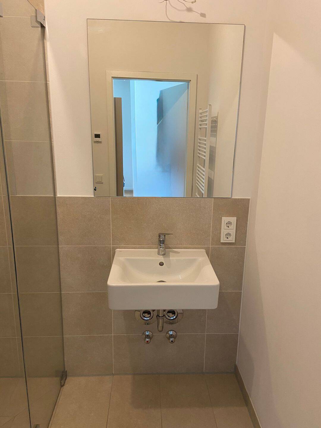 Helle 1 Zimmer Wohnung mit Balkon und Wasserblick in Berlin Spandau - Photo 1
