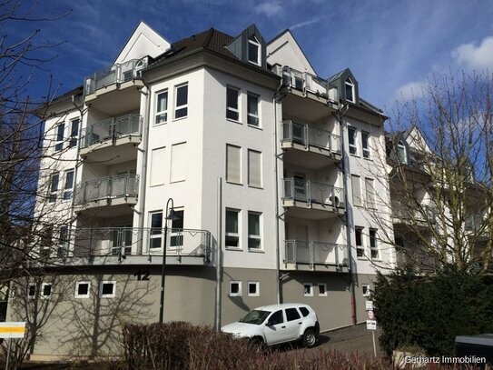 Vermietete 3-ZKB-Wohnung m. Küche, Loggia und Pkw-Stellplatz, Vallendar (Nähe WHU). Terminanfragen nur online.