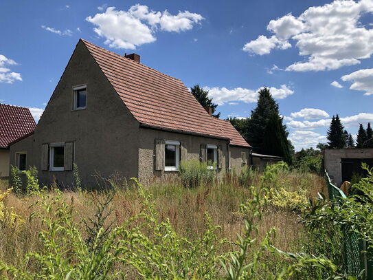 sanierungsbedürftiges Einfamilienhaus, 1157 m² Grundstück-1 Std. bis Berlin