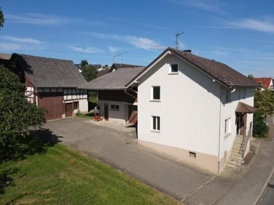 Bauernhaus mit Scheune und weiteren Bauplätzen auf 2.176 m² Grundstück - Halbinsel Höri