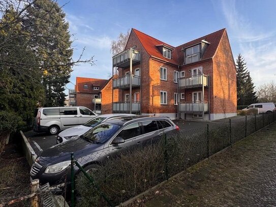 3-Raum Wohnung, Balkon, Stellplatz, Garten, EBK