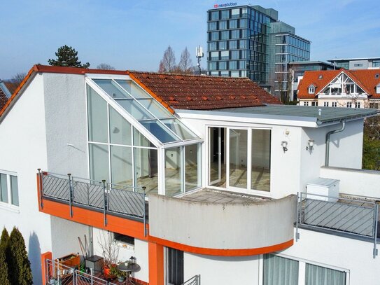 Wiesbaden: 4-Zimmer-Wohnung mit Wintergarten und Dachterrasse!