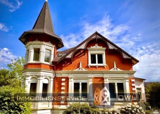 ::: Historische Villa mit Park im Zentrum von Vlotho wie aus einem Kinofilm I Mehrgenerationenhaus I Praxisflächen :::