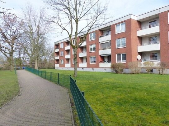 Modernisierte Wohnung im Hochparterre mit sonnigem Balkon und Stellplatz