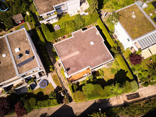 Bungalow mit Einliegerwohnung in hervorragender Lage zur sofortigen Übernahme