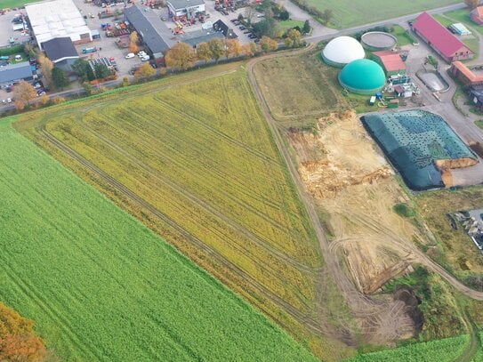 Wärme/Kälte im Überfluss! Pachtgrundstück neben Biogasanlage