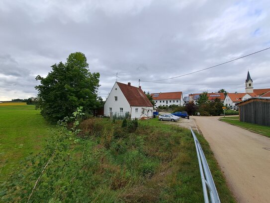 kleines Einfamilienhaus auf großem Grundstück (vermietet) - Verkauf gegen Gebot