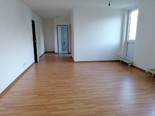 !! 2-Zimmer-Wohnung mit Laminat in Chemnitz / Gablenz !!