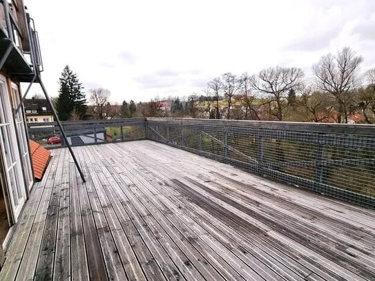 Schöne Dachgeschosswohnung mit großer Terrasse