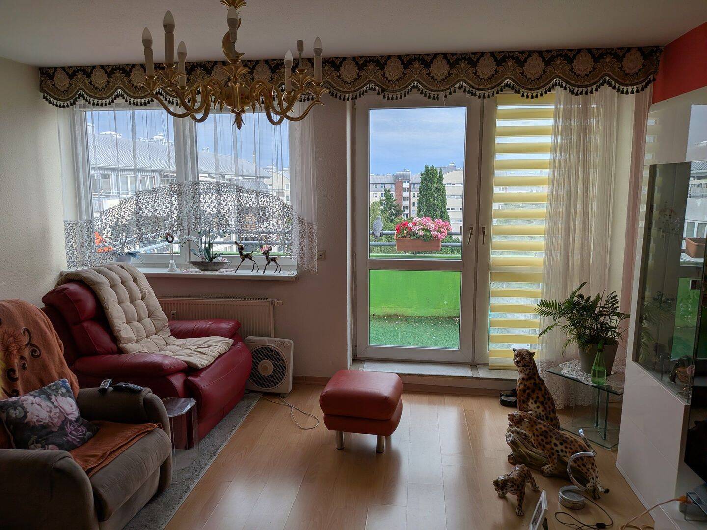 Schöne Dachgeschosswohnung - Foto 1
