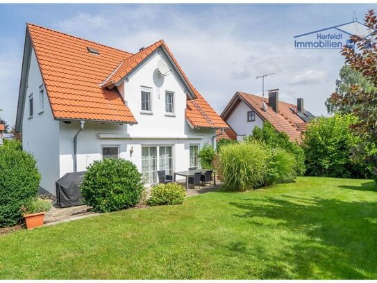 Ihr neues Zuhause - Charmantes Einfamilienhaus mit Garten, Terrasse und viel Raum für Ihre Wünsche