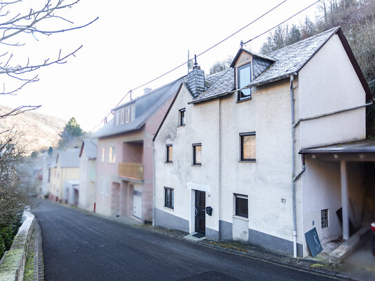 Einfamilienhaus in hochwassersicherer Lage mit Garten in Briedel