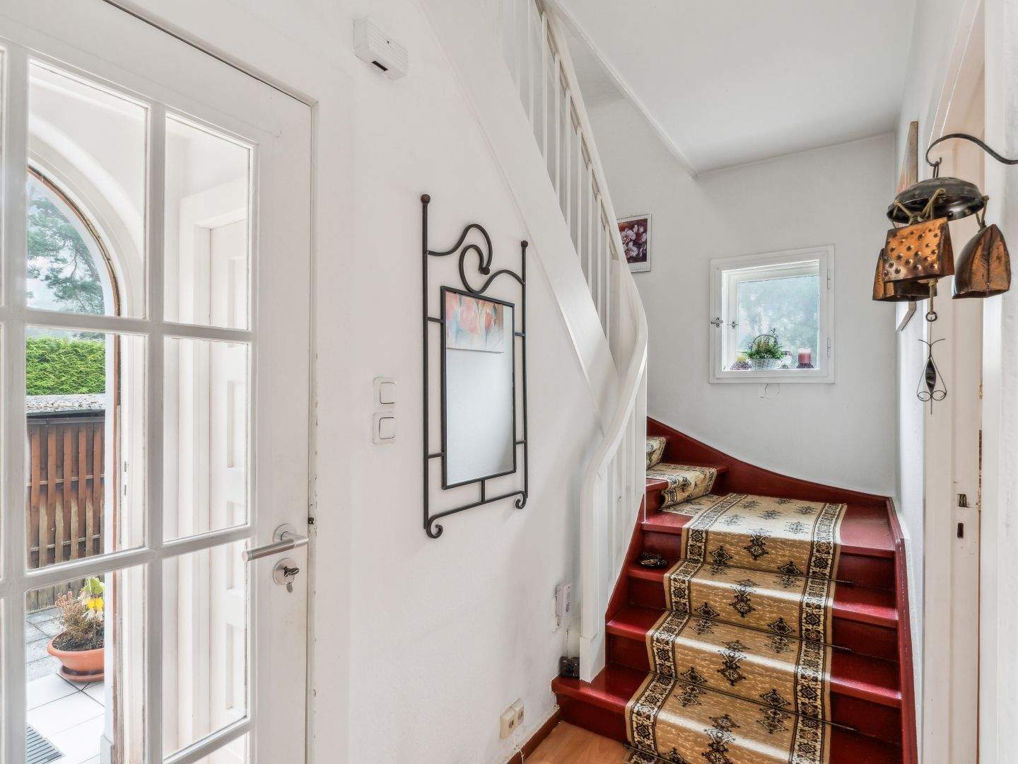 Wohnen im traumhaften Kleinmachnow - zeitlose Doppelhaushälfte mit großem Garten