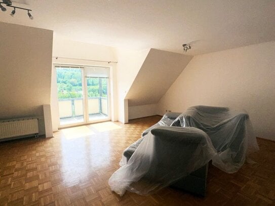 Helle 3-Zimmer Maisonette Wohnung mit tollem Ausblick in ruhiger Lage von Bad Brückenau