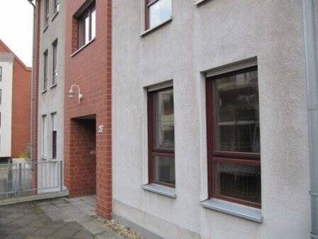 Ab 15.04.2025: großzügige Wohnung in ruhiger Lage!