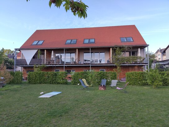 Stadthaus mit Gartenanteil in großzügig angelegter privater Wohnanlage im Zentrum von Herzogenaurach, fertiggestellt 20…