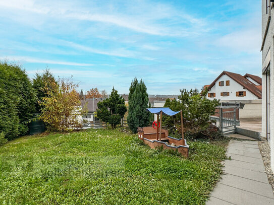 MODERNE TERRASSENWOHNUNG MIT GARTEN - DACHTERRASSE UND TG-STELLPLATZ!