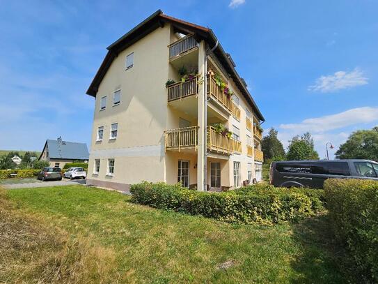 Gemütliche 2-Zimmer-Erdgeschosswohnung mit Terrasse und Stellplatz