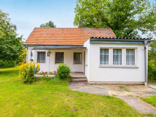 Einfamilienhaus mit viel Potenzial Petershagen - Garage, Terrasse, Nebengebäude, großes Grundstück