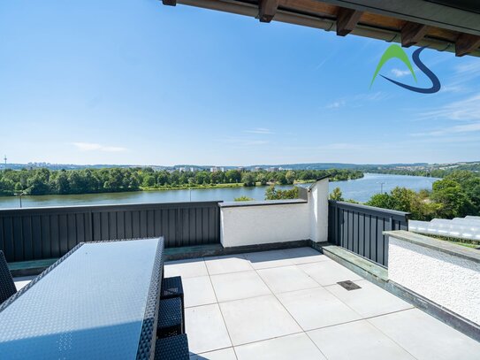 Großzügige Dachterrassenwohnung mit Südhanglage und traumhaftem Ausblick auf die Donau - bezugsfrei